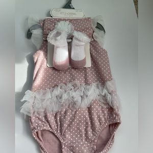 Kyle and Denna baby girl three piece set 6 month